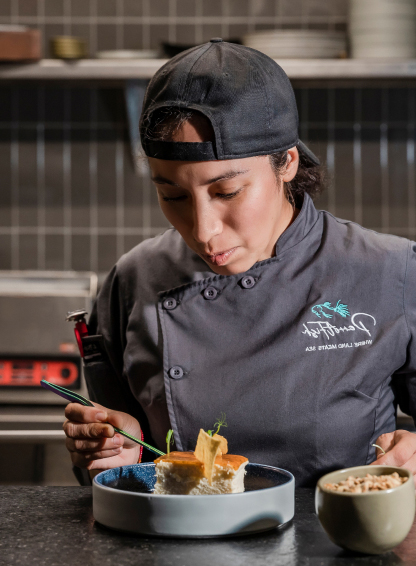  BIOGRAFÍA CHEF MARCELA RAMÍREZ - Parrotfish Restaurant
